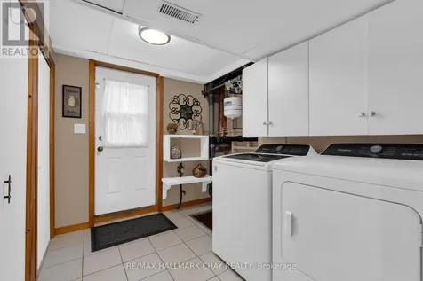 82 Fourth Street Orillia ON L3V 4B8