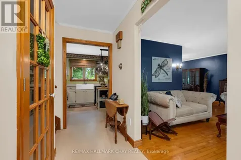 82 Fourth Street Orillia ON L3V 4B8
