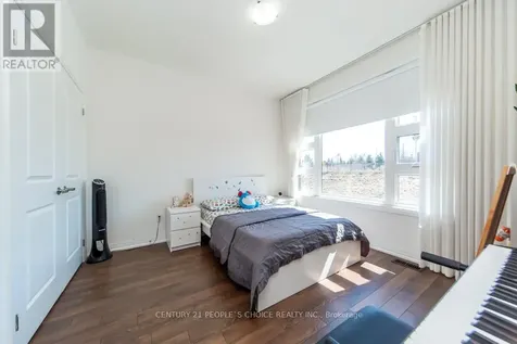 162 Ogston Crescent Whitby ON L1P 0H3