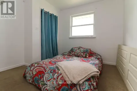 1729 Mosley Street Wasaga Beach ON L9Z 1Z8