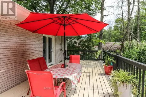 1729 Mosley Street Wasaga Beach ON L9Z 1Z8
