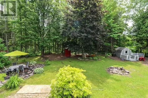 1729 Mosley Street Wasaga Beach ON L9Z 1Z8