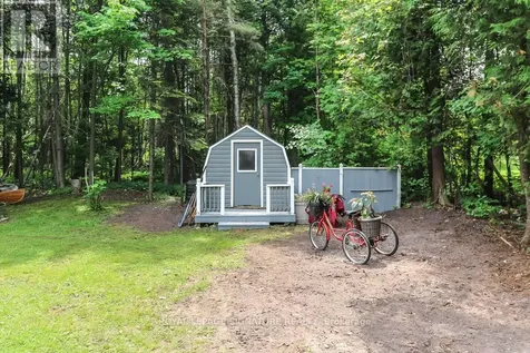 1729 Mosley Street Wasaga Beach ON L9Z 1Z8