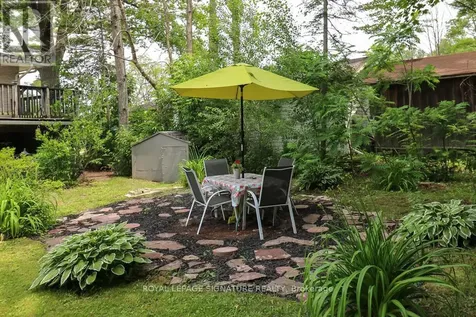 1729 Mosley Street Wasaga Beach ON L9Z 1Z8