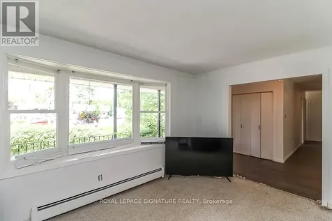 1729 Mosley Street Wasaga Beach ON L9Z 1Z8