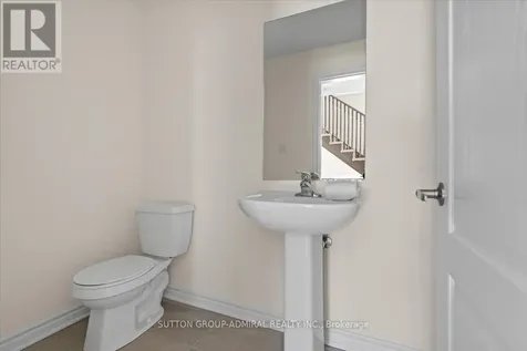83 Shelburne Avenue Wasaga Beach ON L9Z 0L2
