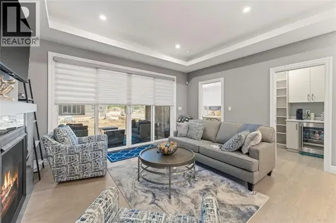 72 Redwood Avenue Cottam ON N0R 1B0