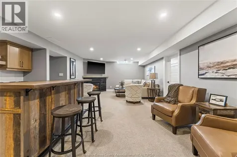 72 Redwood Avenue Cottam ON N0R 1B0