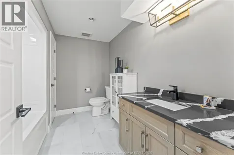 72 Redwood Avenue Cottam ON N0R 1B0