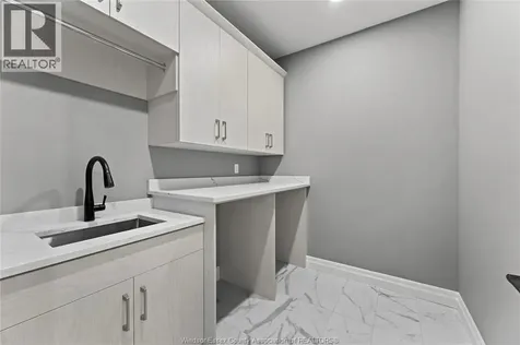 62 Redwood Avenue Cottam ON N0R 1B0