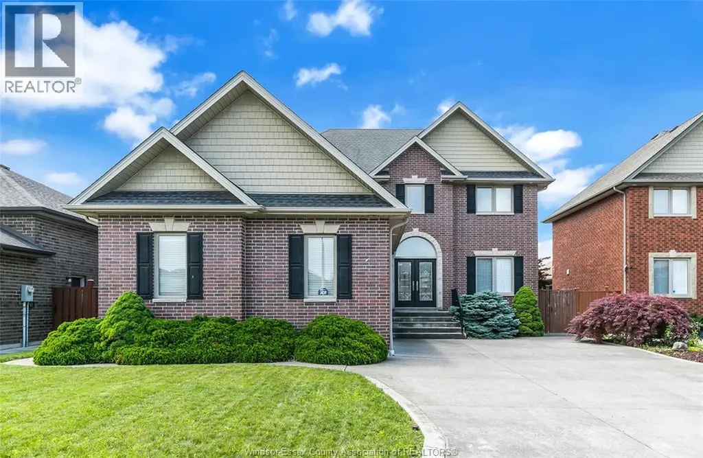 2259 St. Patrick's Windsor ON N9B 3Y4