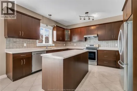 2259 St. Patrick's Windsor ON N9B 3Y4