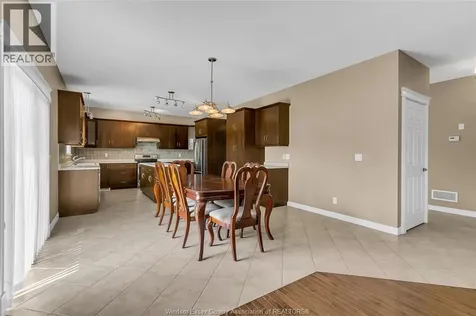 2259 St. Patrick's Windsor ON N9B 3Y4