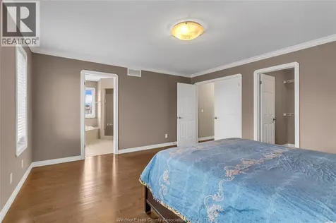 2259 St. Patrick's Windsor ON N9B 3Y4