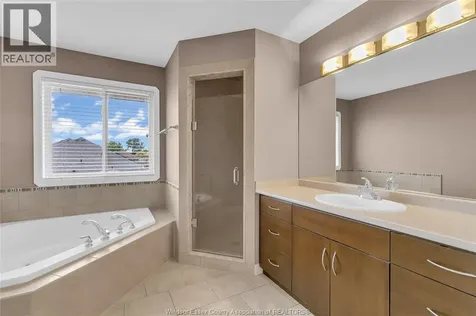 2259 St. Patrick's Windsor ON N9B 3Y4