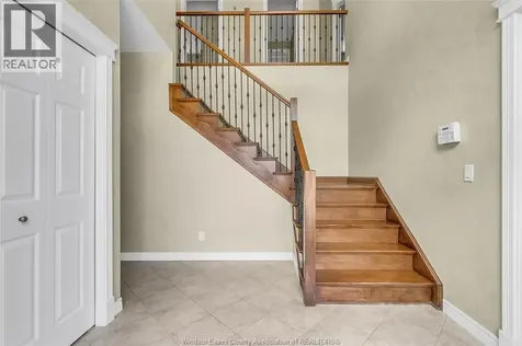 2259 St. Patrick's Windsor ON N9B 3Y4