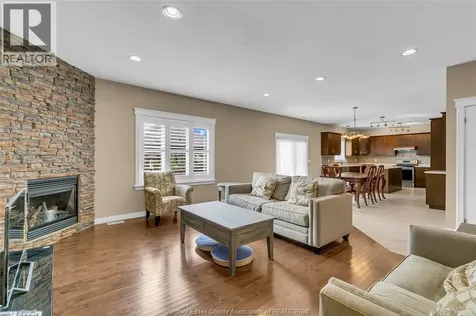 2259 St. Patrick's Windsor ON N9B 3Y4