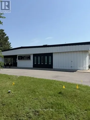 2617 Edinburgh Place Ottawa ON K1B 5M1