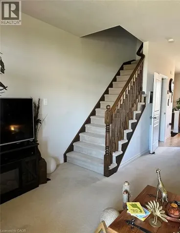 8 Hemlock Way Grimsby ON L3M 0B5