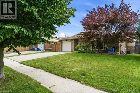 30 Greenwood Trail Brantford ON N3R 6G5