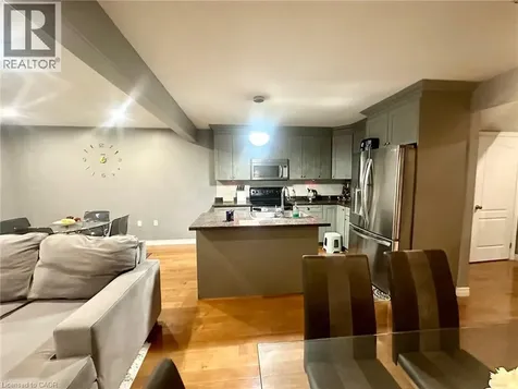 42 St Paul Avenue Brantford ON N3T 4E6