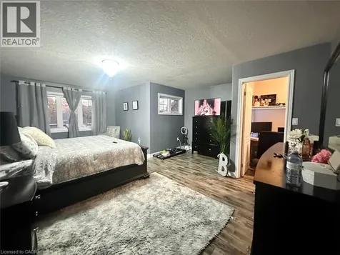 42 St Paul Avenue Brantford ON N3T 4E6