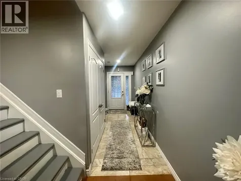 42 St Paul Avenue Brantford ON N3T 4E6