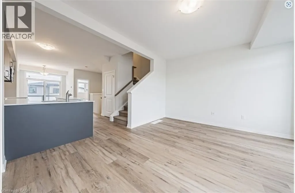 155 Equestrian Way Cambridge ON N3E 0E8
