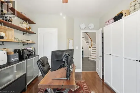 5347 Jameson Crescent Burlington ON L7L 6Z1