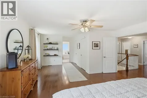 5347 Jameson Crescent Burlington ON L7L 6Z1