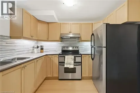 5347 Jameson Crescent Burlington ON L7L 6Z1