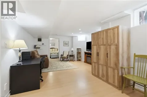 5347 Jameson Crescent Burlington ON L7L 6Z1