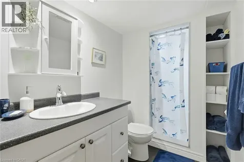 5347 Jameson Crescent Burlington ON L7L 6Z1