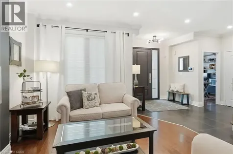 5347 Jameson Crescent Burlington ON L7L 6Z1