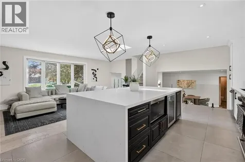 9 Leslie Drive Hamilton ON L8G 2P6