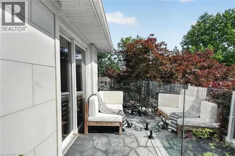 9 Leslie Drive Hamilton ON L8G 2P6