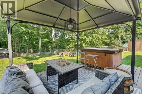 9 Leslie Drive Hamilton ON L8G 2P6