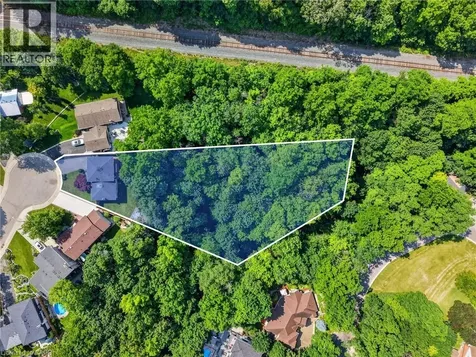 9 Leslie Drive Hamilton ON L8G 2P6