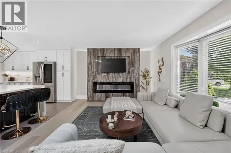 9 Leslie Drive Hamilton ON L8G 2P6