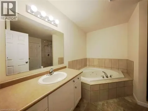 52 Meadowridge Street Kitchener ON N2P 0E2