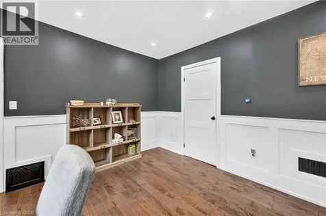 16 Witherspoon Street Dundas ON L9H 2C6