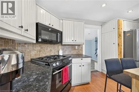 16 Witherspoon Street Dundas ON L9H 2C6