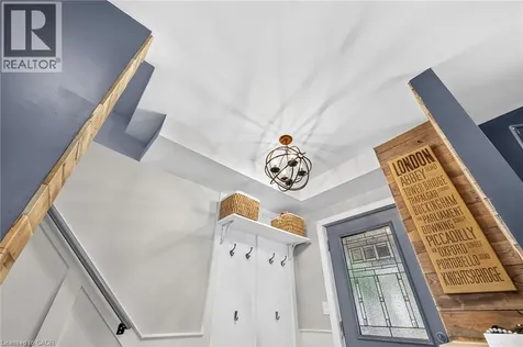 16 Witherspoon Street Dundas ON L9H 2C6