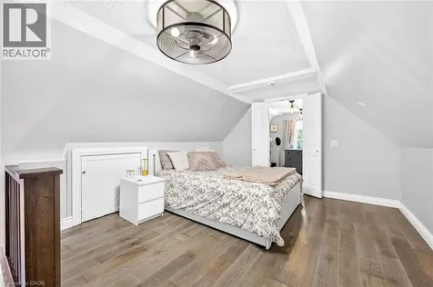 16 Witherspoon Street Dundas ON L9H 2C6