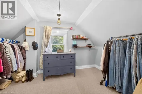 16 Witherspoon Street Dundas ON L9H 2C6