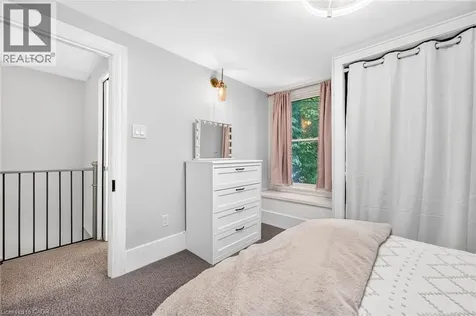 16 Witherspoon Street Dundas ON L9H 2C6