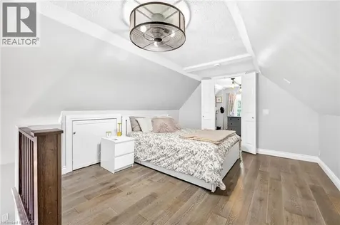16 Witherspoon Street Dundas ON L9H 2C6