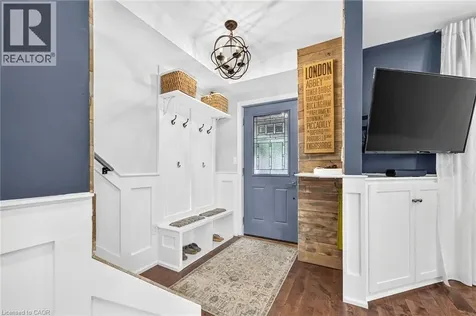 16 Witherspoon Street Dundas ON L9H 2C6