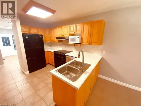 668 Butternut Avenue Waterloo ON N2V 2L1