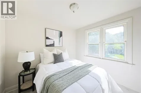 898 Grandview Avenue Sarnia ON N7V 3X2